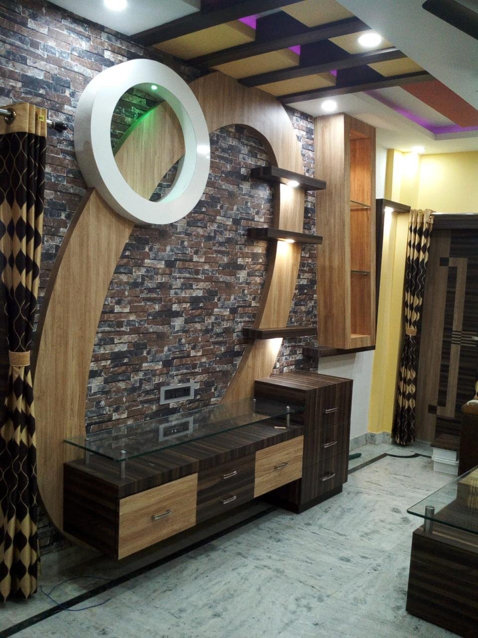 Real service photo TV unit