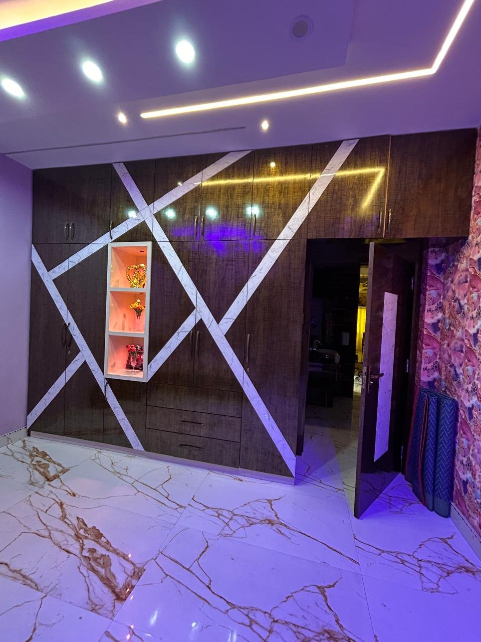 Real service photo wardrobe design